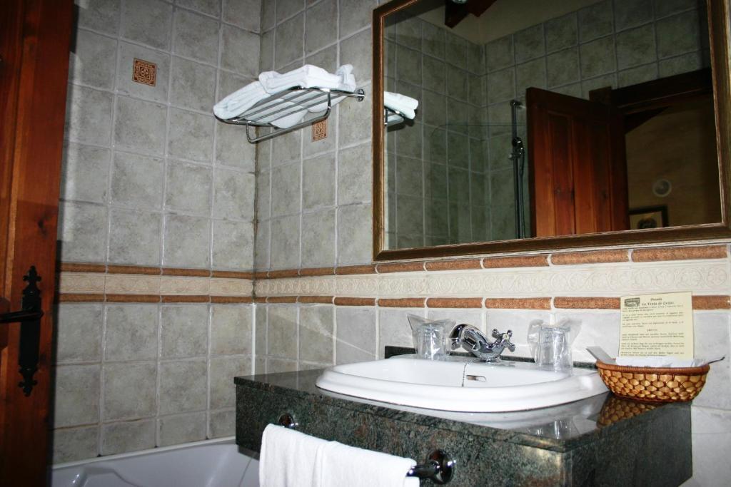 Posada La Venta De Quijas Oda fotoğraf